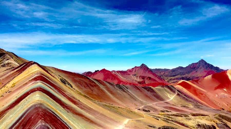 Tour de un día a la Montaña del Arco Iris y el Valle Rojo - The hike up to Vinicunca: where alpacas and glaciers show up