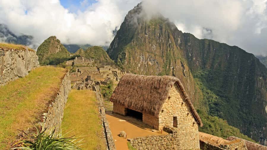 Tour Machu Picchu + Mountain of Huayna Picchu 2 days - Day 2 Morning at Machu Picchu: Timing, Tickets, and What the Guide Adds