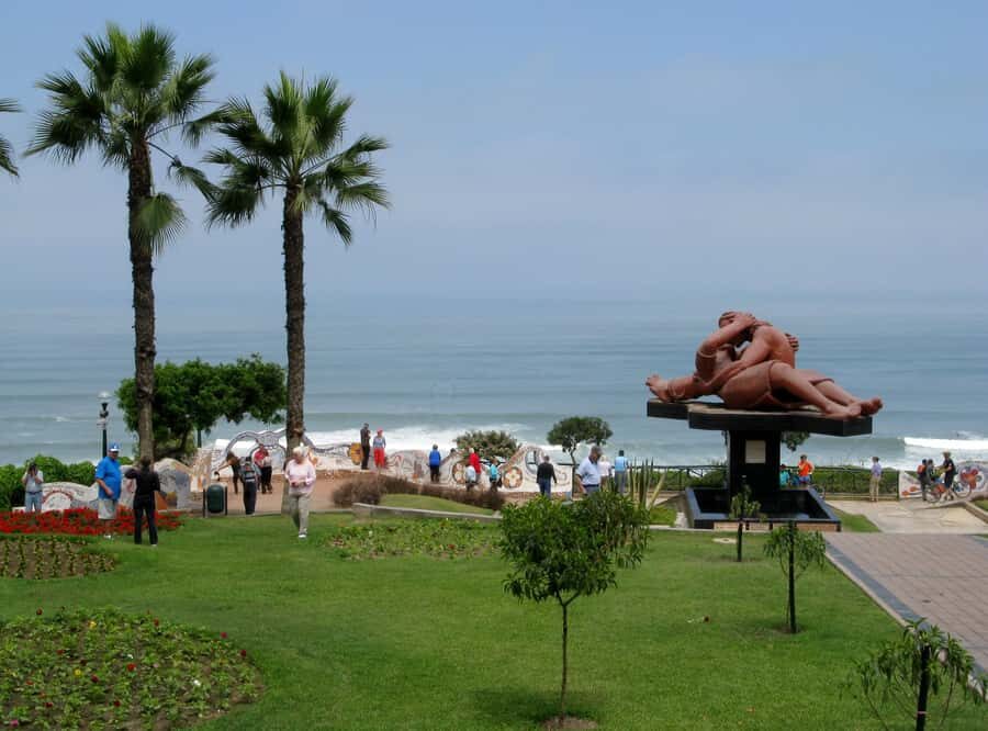 Tour of Lima with a visit to the catacombs of San Francisco. - A 4-hour Lima loop for $40: pacing and value