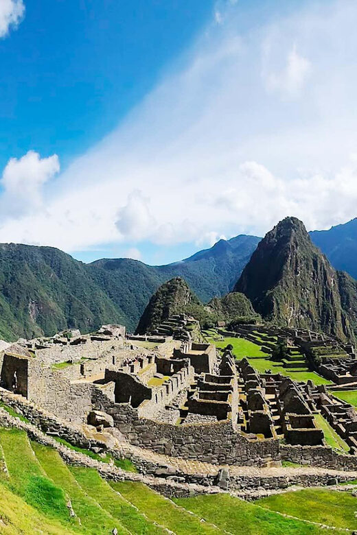 TOUR TO MACHU PICCHU FULL DAY BY TRAIN – The Best Adventure - Return schedule: train back to Ollantaytambo and on to Cusco