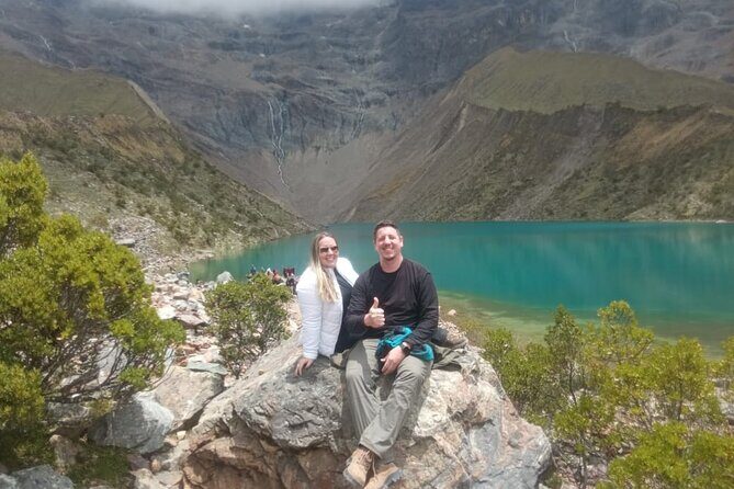 Tour to the HUMANTAY LAGOON from CUSCO - The guide and driver make or break early starts
