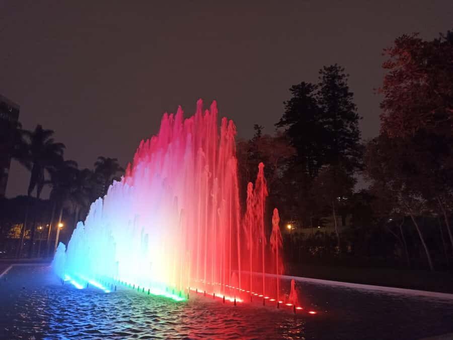 Tour to the magical water circuit with dinner and dance show - Pickup in Miraflores, San Isidro, or Barranco: less hassle, more night