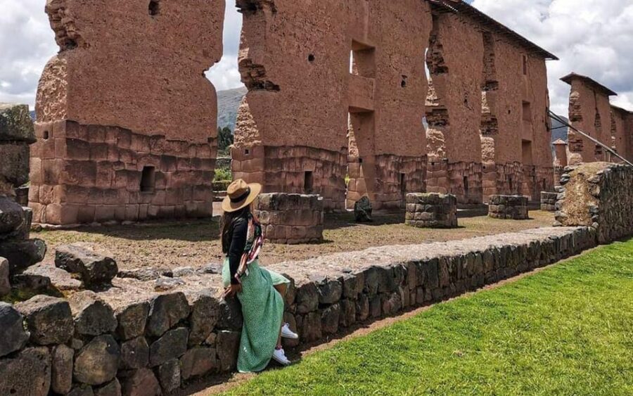 TRIP FROM PUNO TO CUSCO WITH THE ROUTE OF THE SUN - Final highlight before Cusco: Andahuaylillas Church and the Sistine Chapel of the Andes