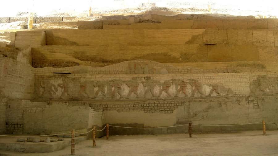 Trujillo: El Brujo Complex Archaeological Tour with Tickets - Huaca Cao Viejo: scale, murals, and Mochica geometric thinking