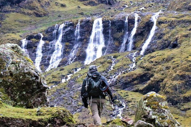 Ultimate Lares Trek & Inca Trail 5 days - Day 3: Into the Sacred Valley flow—villages, Huaran, Ollantaytambo streets