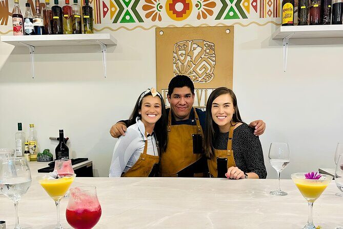 Vegan Peruvian Cooking Class Cocktails and Local Market in Cusco - Pisco Cocktails in Cusco: Two Drinks and Real Mixing Skills