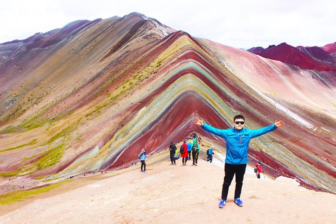 Vinicunca Rainbow Mountain in one day, private with Peru Vip - The one-day timeline: Cusco pickup to Chillihuani trail start