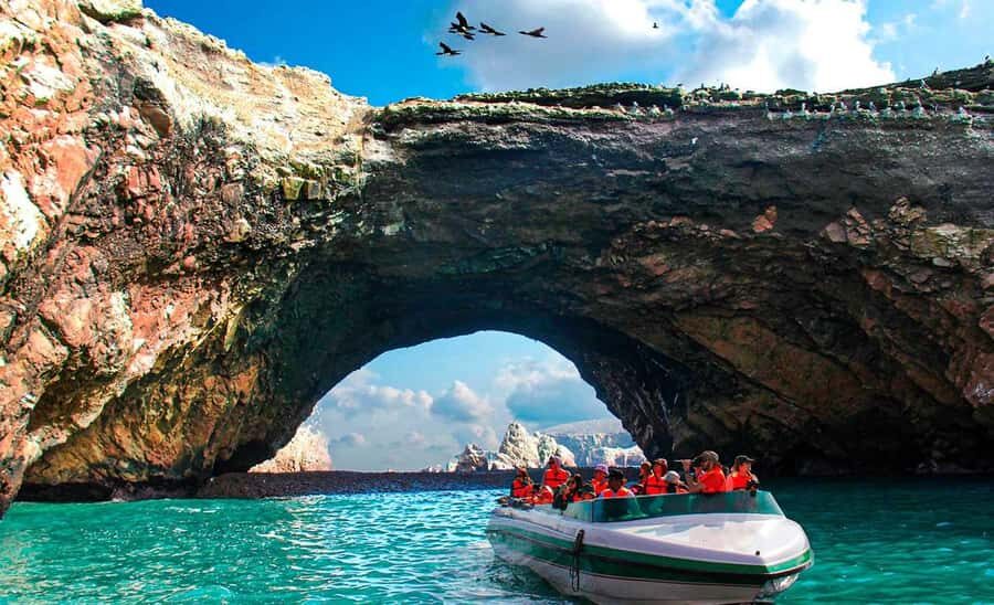Wonders of Paracas: Ballestas Islands and National Reserve - After the Boat: Dock Free Time for Lunch or a Quick Walk